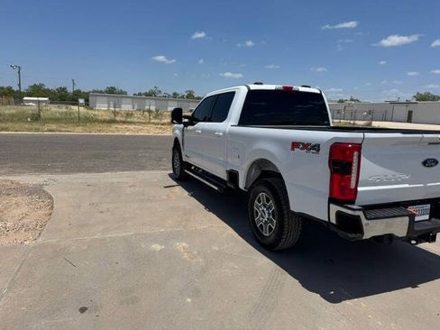 Used 2025 Ford F250 Lariat w/ FX4 Off-Road Package AWD/4WD image 7