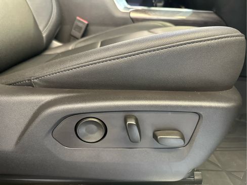 Certified 2024 Chevrolet Silverado 1500 LTZ w/ Technology Package image 25