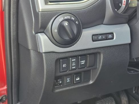 Used 2019 Nissan Titan PRO-4X w/ Pro-4x Utility Package AWD/4WD image 28