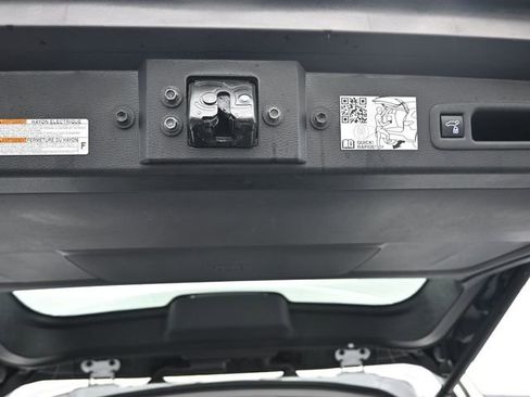 Certified 2023 Toyota Sienna Limited image 34