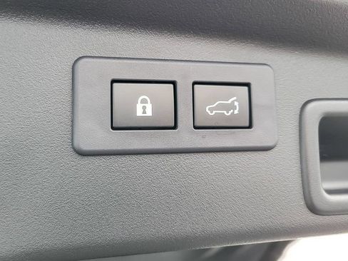Certified 2026 Subaru Outback Touring XT AWD/4WD image 19
