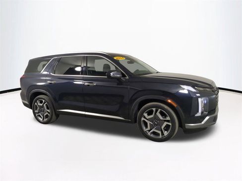 Used 2024 Hyundai Palisade SEL w/ Premium Package image 2