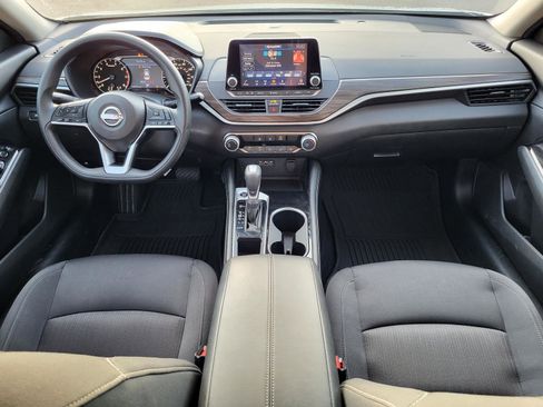 Used 2023 Nissan Altima 2.5 SV image 13