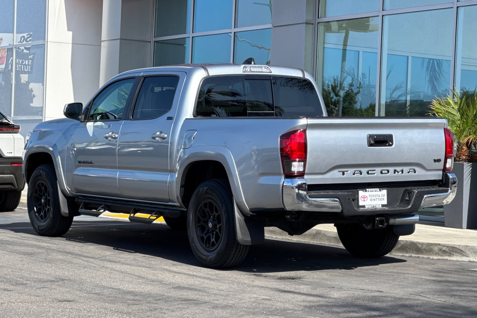 Certified 2022 Toyota Tacoma SR5 RWD image 8