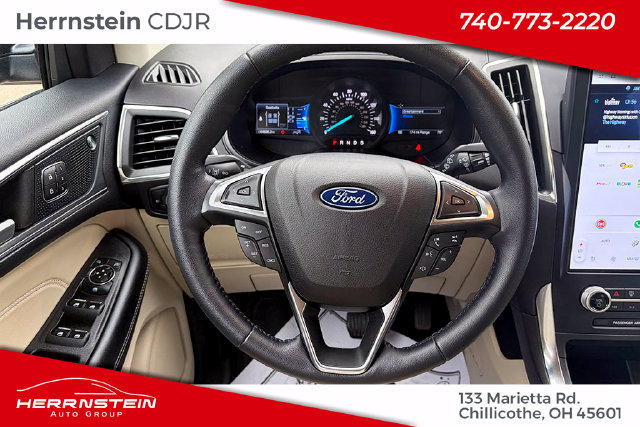 Used 2023 Ford Edge Titanium AWD/4WD image 7