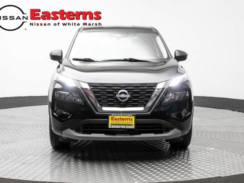 Used 2023 Nissan Rogue S AWD/4WD image 2