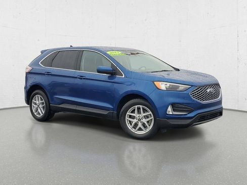 Certified 2023 Ford Edge SEL w/ Convenience Package image 2