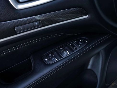 Used 2020 INFINITI QX60 Signature Edition FWD image 18
