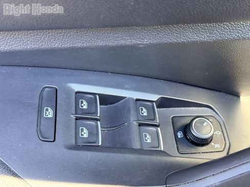Used 2021 Volkswagen Jetta S FWD image 9