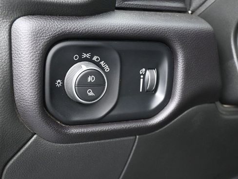 Used 2024 RAM 2500 Big Horn w/ Off Road Package image 14