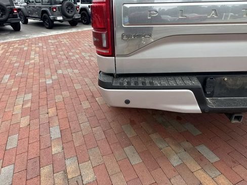 Used 2017 Ford F150 Platinum w/ Equipment Group 701A Luxury AWD/4WD image 8