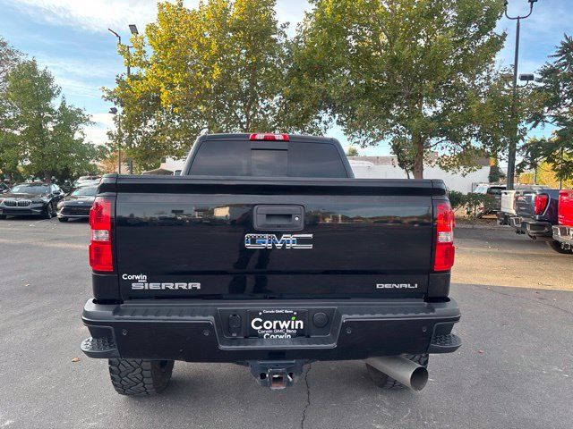 Used 2017 GMC Sierra 2500 Denali w/ Duramax Plus Package AWD/4WD image 8