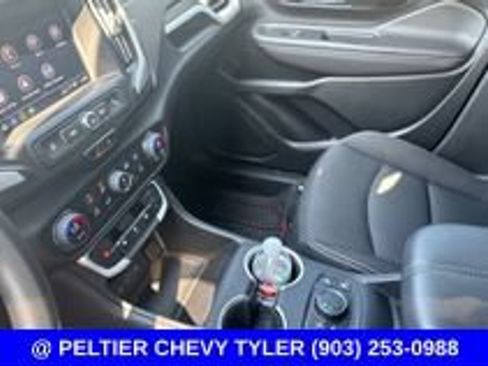 Used 2022 GMC Terrain SLE w/ Driver Convenience Package FWD image 19
