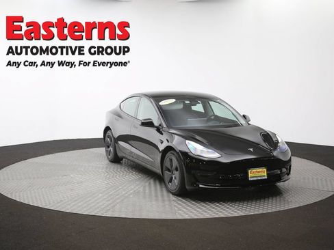 Used 2023 Tesla Model 3 Standard Range RWD image 47