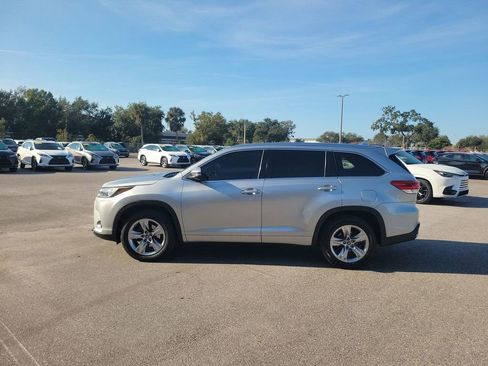Used 2018 Toyota Highlander Limited image 14