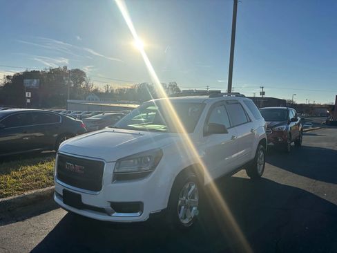 Used 2015 GMC Acadia SLE image 3