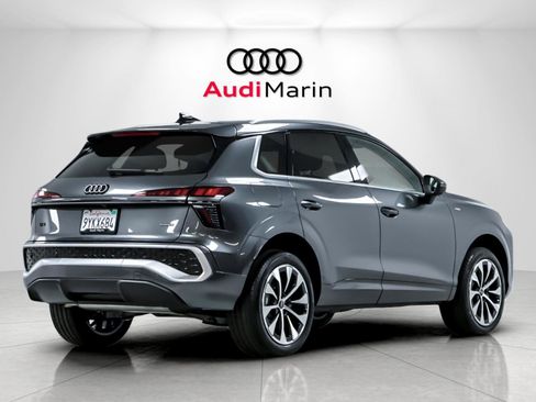 Certified 2026 Audi Q3 quattro 2.0T AWD/4WD image 5