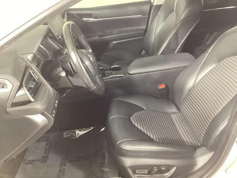 Used 2024 Toyota Camry SE FWD image 10