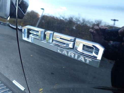 Used 2016 Ford F150 Lariat image 11