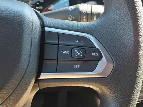 Used 2024 Jeep Compass Sport image 21