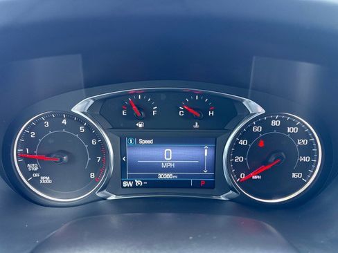 Used 2023 GMC Acadia SLE w/ Driver Convenience Package FWD image 18