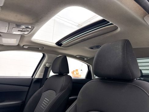 Used 2019 Kia Forte S w/ S Premium Package image 3