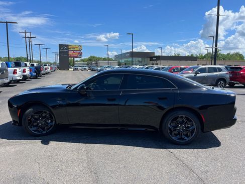 New 2026 Dodge Charger R/T w/ Blacktop Package AWD/4WD image 8