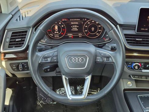 Used 2019 Audi Q5 2.0T Premium Plus w/ Premium Plus Package AWD/4WD image 13