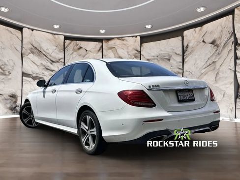 Used 2017 Mercedes-Benz E 300 image 2