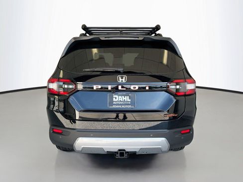 New 2026 Honda Pilot TrailSport image 12