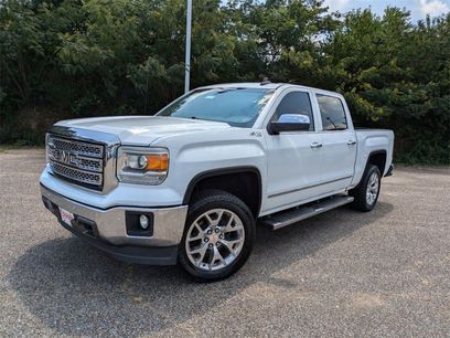 Used 2015 GMC Sierra 1500 SLT w/ SLT Crew Cab Value Package