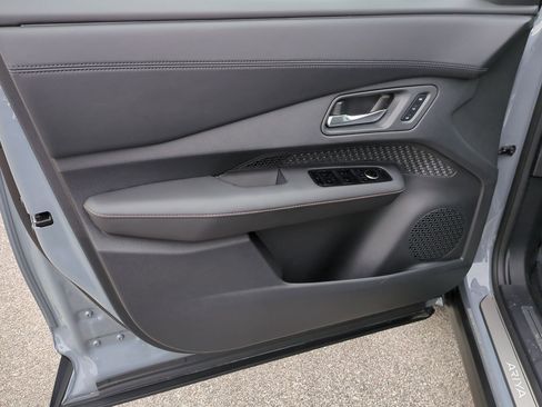 New 2024 Nissan Ariya AWD image 11