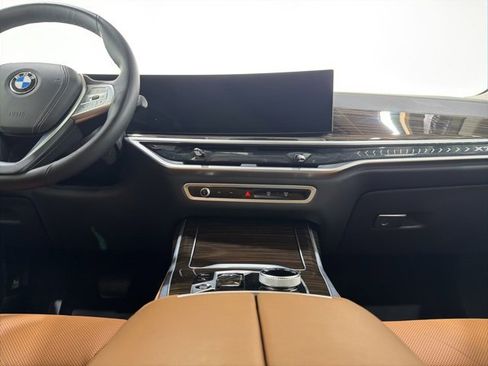Certified 2023 BMW X7 xDrive40i w/ Executive Package image 39