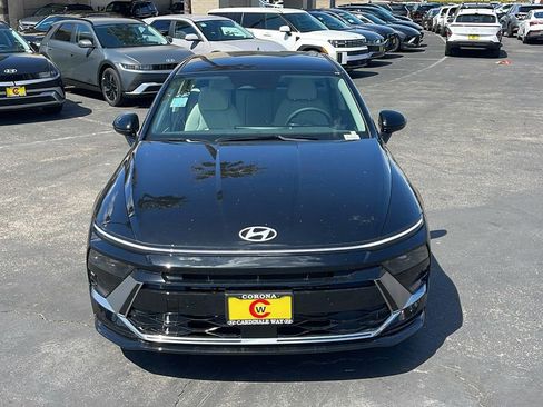 New 2025 Hyundai Sonata SEL image 2