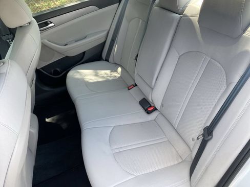 Used 2018 Hyundai Sonata SE FWD image 26