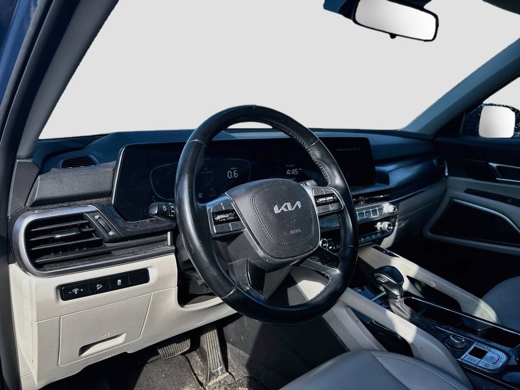 Certified 2024 Kia Telluride S w/ S Sunroof Package AWD/4WD image 12