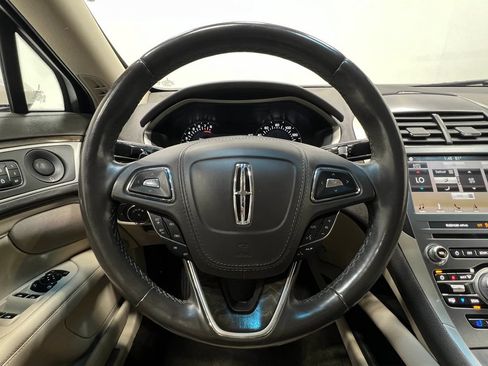 Used 2018 Lincoln MKZ Reserve w/ Climate Package FWD image 24
