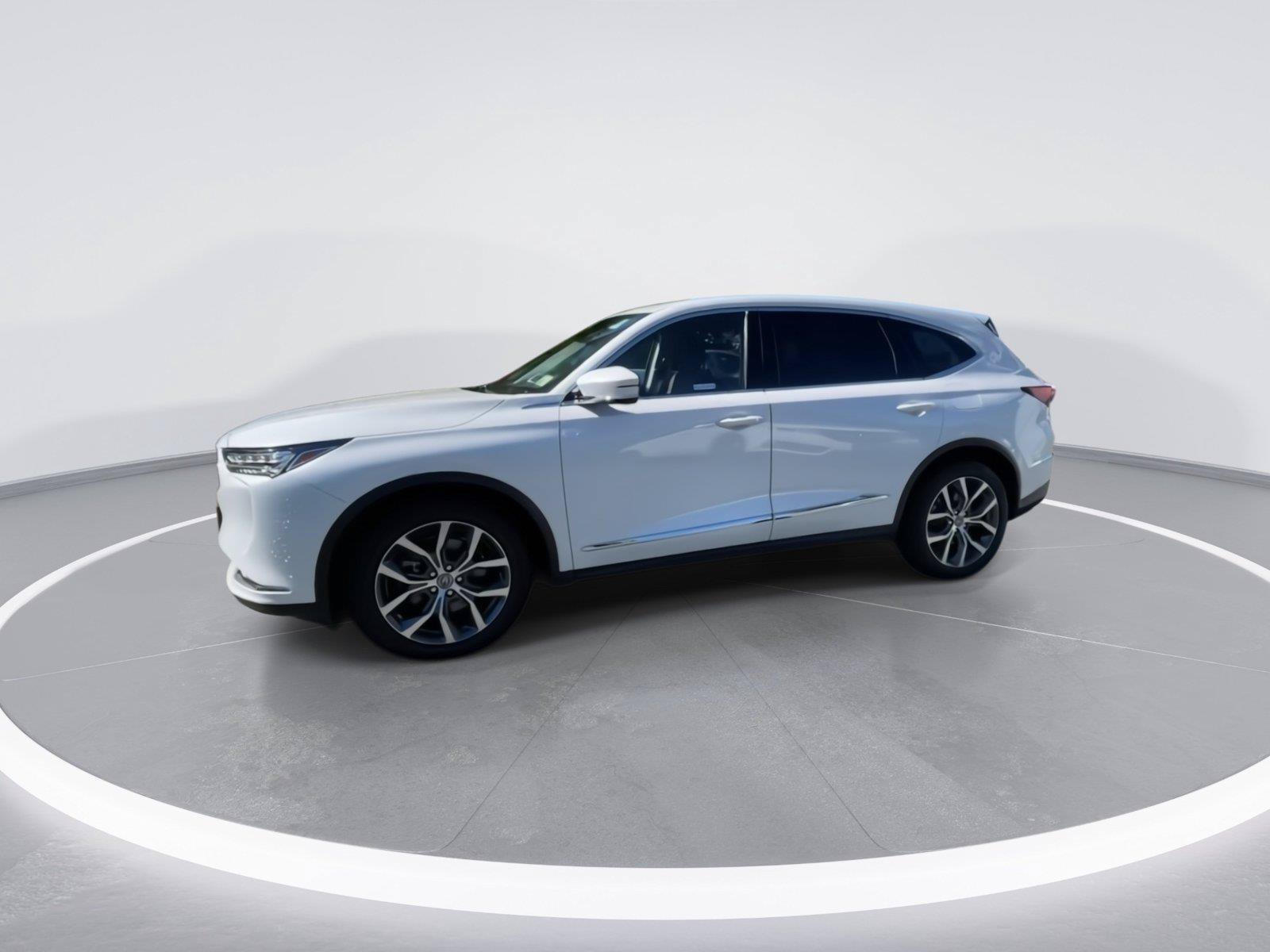 Used 2024 Acura MDX w/ Technology Package AWD/4WD image 5