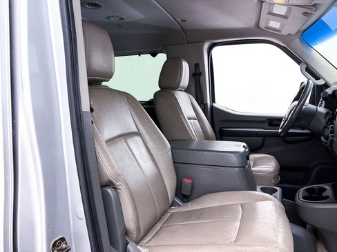 Used 2014 Nissan NV 3500 SL w/ Technology Package RWD image 25