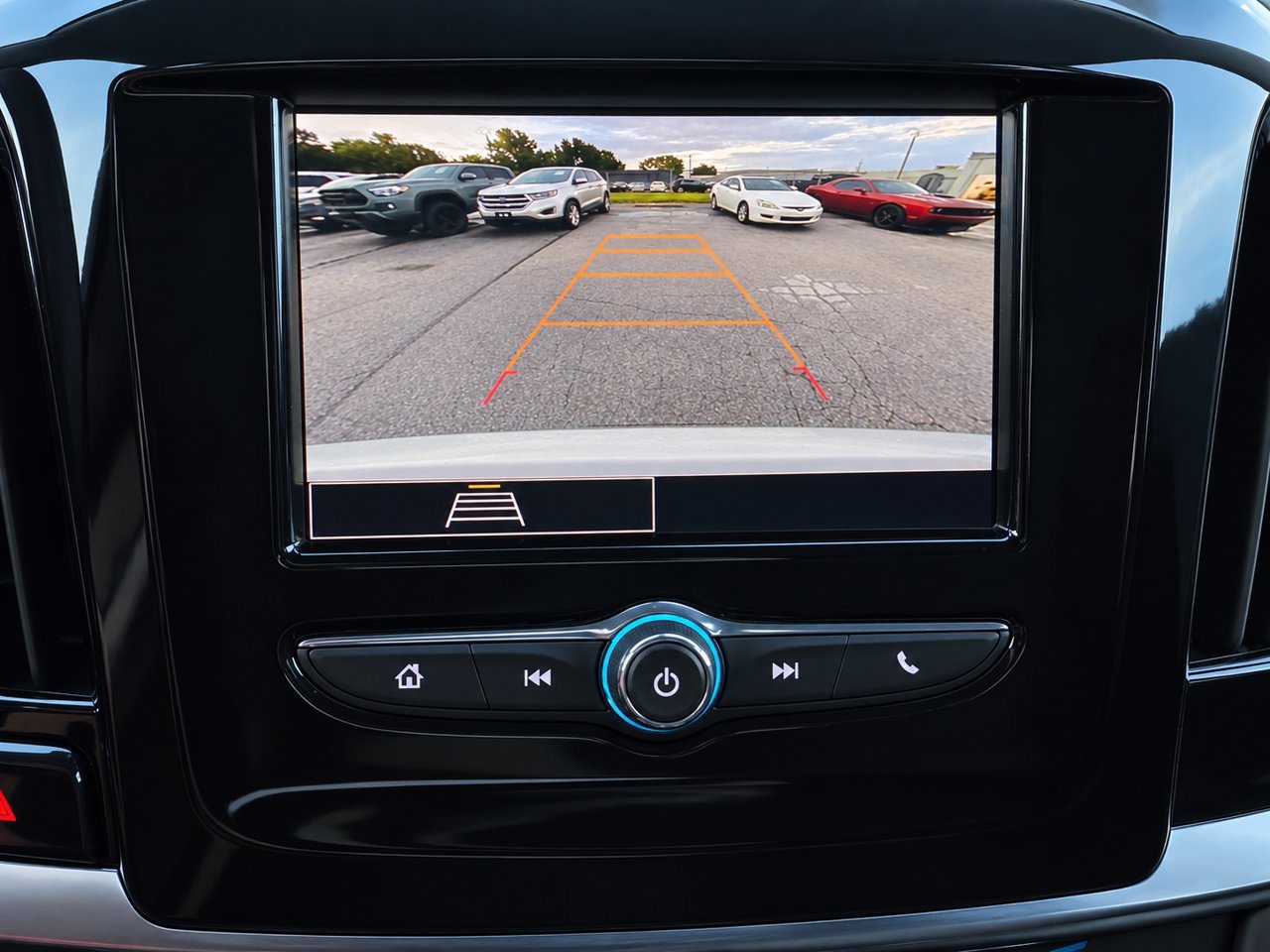 Certified 2021 Chevrolet Traverse LS FWD image 16