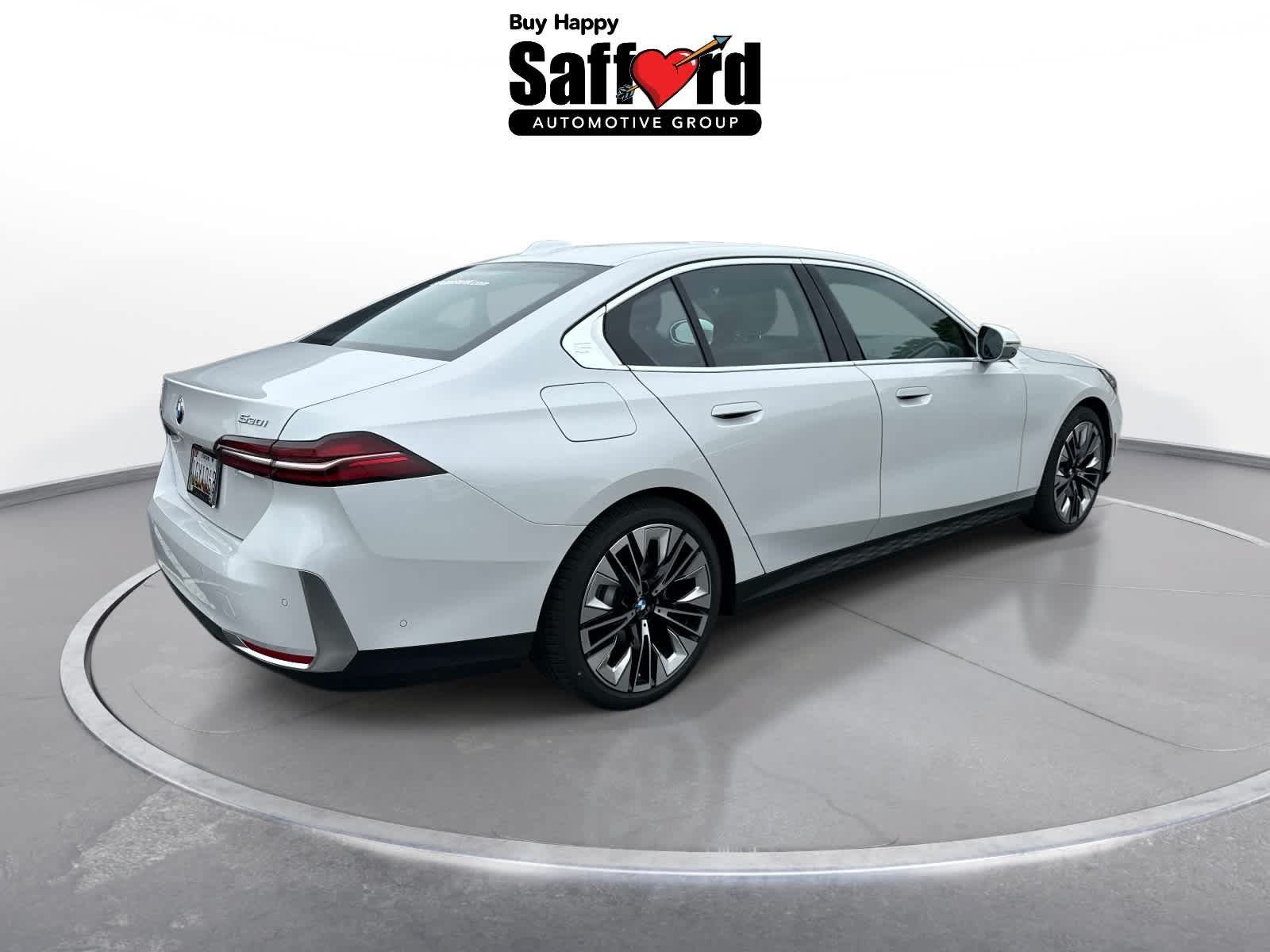 Used 2026 BMW 530i xDrive w/ Premium Package AWD/4WD image 4