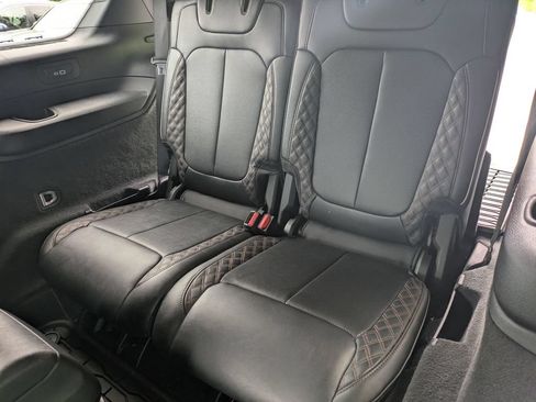 Used 2025 Jeep Grand Cherokee L Summit AWD/4WD image 21