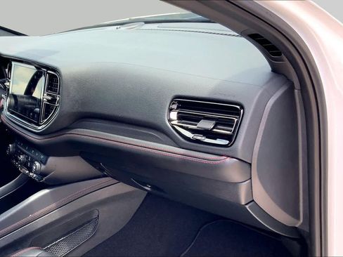Used 2026 Dodge Durango GT AWD/4WD image 19
