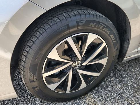 Used 2025 Volkswagen Jetta S image 10