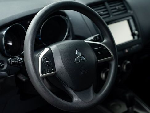 Used 2022 Mitsubishi Outlander Sport ES image 39