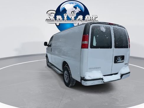 Used 2023 GMC Savana 2500 w/ Driver Convenience Package image 8