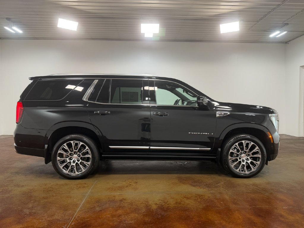 Used 2025 GMC Yukon Denali w/ Denali Reserve Package AWD/4WD image 23