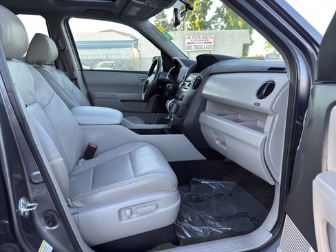 Used 2015 Honda Pilot Touring image 16