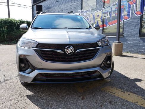 Used 2023 Buick Encore GX Select w/ Experience Buick Package FWD image 2