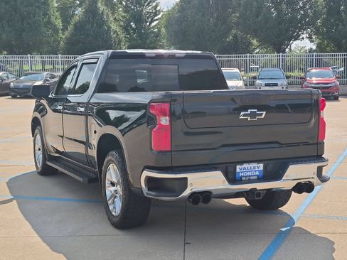 Used 2021 Chevrolet Silverado 1500 LTZ w/ LTZ Premium Package AWD/4WD image 8